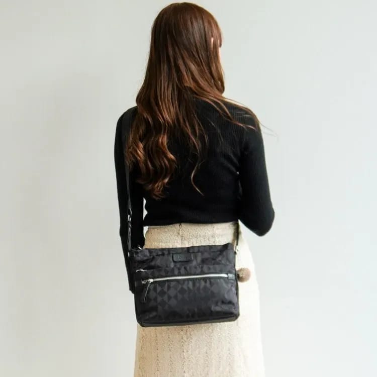 Kanana Project Monogram 3rd Shoulder Bag 2